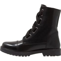 Botki damskie: DNA Footwear BV Botki sznurowane black