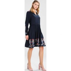 Sukienki hiszpanki: Cream OPRAH DRESS Sukienka letnia royal navy blue