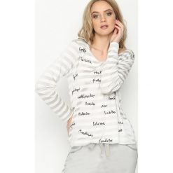 Jasnoszara Bluzka Hey Presto. Szare bluzki longsleeves Born2be, m, z nadrukiem, z okrągłym kołnierzem. Za 69,99 zł.