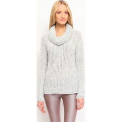 SWETER GOLF DŁUGI RĘKAW DAMSKI LUŹNY, KLASYCZNY. Szare golfy damskie marki Top Secret, z dzianiny, klasyczne. W wyprzedaży za 59,99 zł.