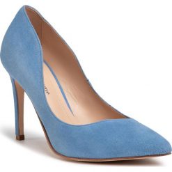 Szpilki SOLO FEMME - 34230-A8-I53/000-04-00 Błękitny. Niebieskie półbuty damskie Solo Femme, bez wzorów, ze skóry, bez obcasa, na obcasie, bez zapięcia. Za 339,00 zł.