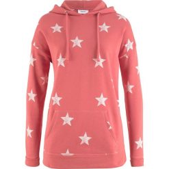 Bluzy damskie: Bluza z kapturem bonprix rabarbarowy z nadrukiem