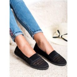 TEKSTYLNE BALERINY. Czarne baleriny damskie McKeylor, bez wzorów, bez obcasa. Za 32,90 zł.
