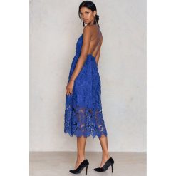 Sukienki: NA-KD Boho Sukienka z ażurową koronką – Blue