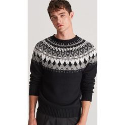 Wzorzysty sweter - Szary. Szare swetry męskie Reserved, s, bez wzorów, bez kołnierzyka, bez kaptura. Za 119,99 zł.