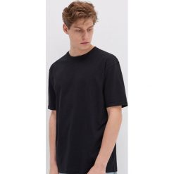 T-shirt basic - Czarny. Czarne t-shirty damskie House, s, bez wzorów, bez kołnierzyka. Za 19,99 zł.