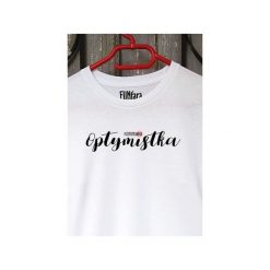 T-shirt Niepoprawna optymistka M. Białe t-shirty damskie Funfara, xxl, bez wzorów, z bawełny, bez kołnierzyka. Za 89,00 zł.