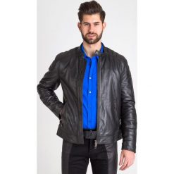 KURTKA SKÓRZANA VERSACE JEANS. Czarne płaszcze męskie Versace Jeans, m, bez wzorów, z jeansu, bez kaptura. Za 1523,40 zł.