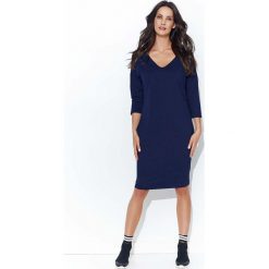 Granatowa Prosta Midi Sukienka w Serek z Kieszeniami. Brązowe sukienki dresowe marki bonprix, z nadrukiem, z dekoltem w serek, dopasowane. Za 109,90 zł.