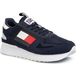 Sneakersy TOMMY JEANS - Tommy Jeans Lifestyle Runner EM0EM00410 Twilight Navy C87. Niebieskie sneakersy męskie Tommy Jeans, na co dzień, bez wzorów, z jeansu, eleganckie, bez zapięcia. W wyprzedaży za 279,00 zł.