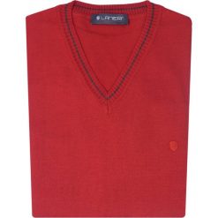 Czerwony sweter męski w szpic SW1. Czerwone swetry męskie Lanieri Fashion - swetry męskie, m, bez wzorów, z bawełny, casualowe, z dekoltem w serek, bez kaptura. Za 117,00 zł.