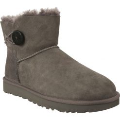 Ugg szare Mini Bailey Button Ii Grey. Szare śniegowce damskie Ugg, bez zapięcia. W wyprzedaży za 679,00 zł.