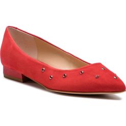 Baleriny SOLO FEMME - 46829-61-G13/000-04-00 Czerwony. Czerwone baleriny damskie Solo Femme, bez wzorów, ze skóry, klasyczne, bez obcasa, na płaskiej podeszwie. W wyprzedaży za 209,00 zł.