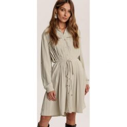 Miętowa Sukienka Newfalls. Zielone sukienki damskie Renee, s, bez wzorów, bez kołnierzyka, bez rękawów, mini. Za 139,99 zł.