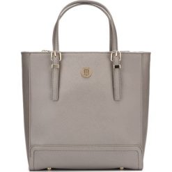 Tommy Hilfiger Honey Medium Torebka Szary. Szare torebki klasyczne damskie TOMMY HILFIGER, w paski, z materiału, bez dodatków. Za 738,95 zł.