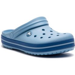 Klapki CROCS - Crocband 11016 Chambray Blue/Blue Jean. Niebieskie klapki damskie marki Crocs, bez wzorów, z tworzywa sztucznego, bez obcasa. W wyprzedaży za 159,00 zł.