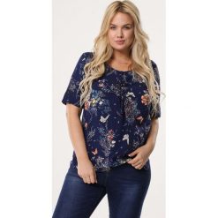 Granatowa Bluzka Betray. Szare bluzki damskie Born2be, xl, bez wzorów, z okrągłym kołnierzem, z krótkim rękawem. Za 49,99 zł.