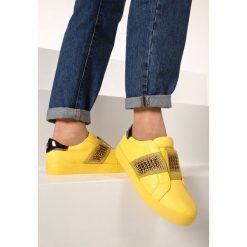Żółte Buty Sportowe Call My Name. Żółte buty sportowe damskie Born2be, bez wzorów, sportowe. W wyprzedaży za 34,99 zł.