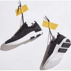 Czarne Buty Sportowe The Flood. Czarne buty sportowe męskie Born2be, bez zapięcia. W wyprzedaży za 89,99 zł.