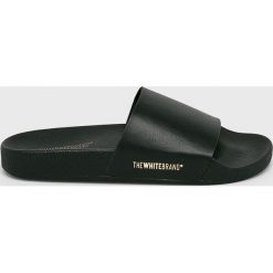 TheWhiteBrand - Klapki. Czarne klapki damskie TheWhiteBrand, bez wzorów, z materiału, bez obcasa. W wyprzedaży za 99,90 zł.