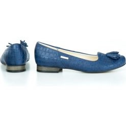 Baleriny z chwostem - skóra naturalna - model 009 - kolor granat krokodyl. Szare baleriny damskie Zapato, bez wzorów, ze skóry, eleganckie, na niskim obcasie, na obcasie. W wyprzedaży za 179,40 zł.