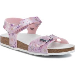 Sandały GEOX - J Adriel G. C J028MC 000QD C8004 D Pink. Różowe sandały dziewczęce Geox, ze skóry, bez zapięcia. W wyprzedaży za 159,00 zł.