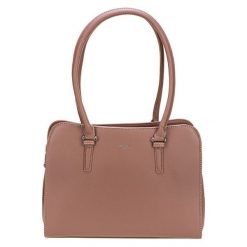 David Jones Dark Torebka Damska Pink 5812-2a. Różowe torebki klasyczne damskie marki David Jones, bez wzorów, bez dodatków. W wyprzedaży za 175,00 zł.