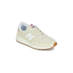 Buty New Balance WRL420. Brązowe trampki i tenisówki damskie marki New Balance, bez wzorów, bez zapięcia. Za 351,20 zł.