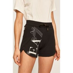 EA7 Emporio Armani - Szorty. Czarne szorty damskie EA7 Emporio Armani, xs, z nadrukiem, z elastanu, casualowe. W wyprzedaży za 279,90 zł.