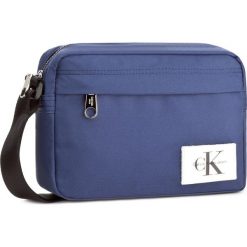 Saszetka CALVIN KLEIN JEANS - Sport Essential Flig K40K400044 437. Niebieskie torby męskie skórzane marki Calvin Klein Jeans, bez wzorów, z jeansu, młodzieżowe, bez dodatków. W wyprzedaży za 239,00 zł.