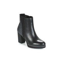 Botki Caprice BRESKA. Czarne botki damskie Caprice, bez obcasa, bez zapięcia. Za 351,20 zł.