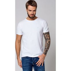 Koszulka Biała Josh. Białe koszulki męskie LANCERTO, xxl, bez wzorów, z bawełny, bez kołnierzyka, krótkie. W wyprzedaży za 49,90 zł.
