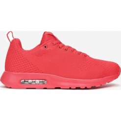 Czerwone Buty Sportowe Xylaris. Czerwone buty sportowe męskie Born2be, bez zapięcia. Za 99,99 zł.
