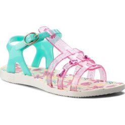 Sandały GIOSEPPO - 43137 Fuchsia. Różowe sandały dziewczęce Gioseppo, z tworzywa sztucznego, bez zapięcia. W wyprzedaży za 89,00 zł.
