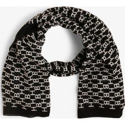 BOSS Casual - Chusta damska – Nameghan, czarny. Czarne chusty damskie BOSS Casual, z nadrukiem, casualowe. Za 299,95 zł.