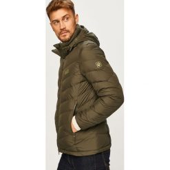 Jack Wolfskin - Kurtka puchowa Fairmont. Żółte płaszcze męskie Jack Wolfskin, s, bez wzorów, z poliesteru, krótkie, z kapturem. W wyprzedaży za 749,90 zł.