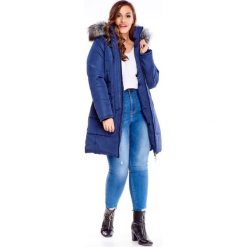 Kurtka z kapturem granatowy. Niebieskie kurtki damskie Tagless, plus size, bez wzorów, z poliesteru, z kapturem. Za 309,00 zł.