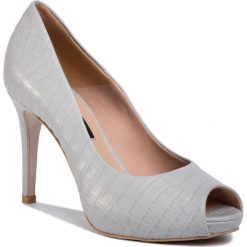 Szpilki GINO ROSSI - DCK041-DB9-1180-8500-0 Grey. Szare półbuty damskie Gino Rossi, bez wzorów, ze skóry, eleganckie, bez obcasa, na obcasie, bez zapięcia. Za 369,00 zł.