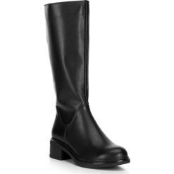 Buty damskie. Szare kozaki damskie Wittchen, na zimę, z bawełny, eleganckie, bez obcasa, na płaskiej podeszwie, bez zapięcia. W wyprzedaży za 299,90 zł.