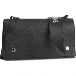 Torebka CALVIN KLEIN JEANS - Logo Banner Shoulder Flap Bag K40K400823 001. Czarne listonoszki damskie Calvin Klein Jeans, z jeansu. Za 449,00 zł.