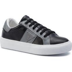 Sneakersy GUESS - FI7ZAC LEA12 BLACK. Czarne trampki chłopięce Guess, z aplikacjami, ze skóry, bez zapięcia. W wyprzedaży za 219,00 zł.