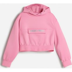 Bluza Be Active z odblaskowym napisem -. Bluzy damskie Reserved, z napisami, bez rękawów, bez kaptura. Za 79,99 zł.