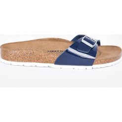 Birkenstock - Klapki Madrid Bs. Niebieskie klapki damskie Birkenstock, bez wzorów, ze skóry, bez obcasa. W wyprzedaży za 199,90 zł.