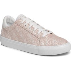 Tenisówki GUESS - Lucy FJ6LUC FAL12 RSE. Różowe trampki dziewczęce Guess, z aplikacjami, z gumy, na sznurówki. W wyprzedaży za 279,00 zł.