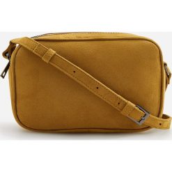 Musztardowa torebka - Zielony. Zielone torebki klasyczne damskie Reserved, bez wzorów, bez dodatków. Za 79,99 zł.