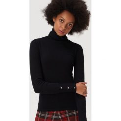 Sweter z wykładanym golfem - Czarny. Czarne golfy damskie Sinsay, s, bez wzorów, bez rękawów. Za 49,99 zł.