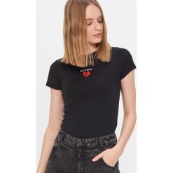 Koszulka z aplikacją - Czarny. Czarne koszulki damskie House, s, z aplikacjami, bez kołnierzyka, bez rękawów. Za 29,99 zł.