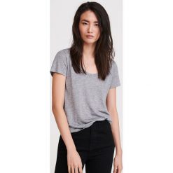 T-shirt z modalu i wełny - Szary. Szare t-shirty damskie Reserved, xl, bez wzorów, z wełny, bez kołnierzyka. W wyprzedaży za 29,99 zł.