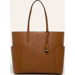 Lauren Ralph Lauren - Torebka skórzana. Pomarańczowe torby damskie na zakupy Lauren Ralph Lauren, bez wzorów, ze skóry, na ramię, duże, bez dodatków. W wyprzedaży za 849,90 zł.