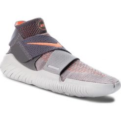 Buty NIKE - Free Rn Motion Fk 2018 942841 003 Atmosphere Grey/Crimson Pulse. Szare buty do biegania damskie Nike, z materiału. W wyprzedaży za 469,00 zł.